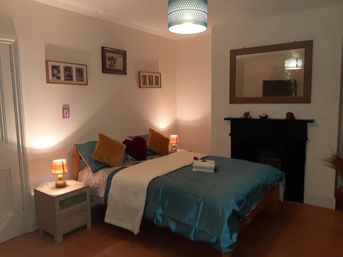Phoenix Nights Guest House Barrow-in-Furness Exteriér fotografie