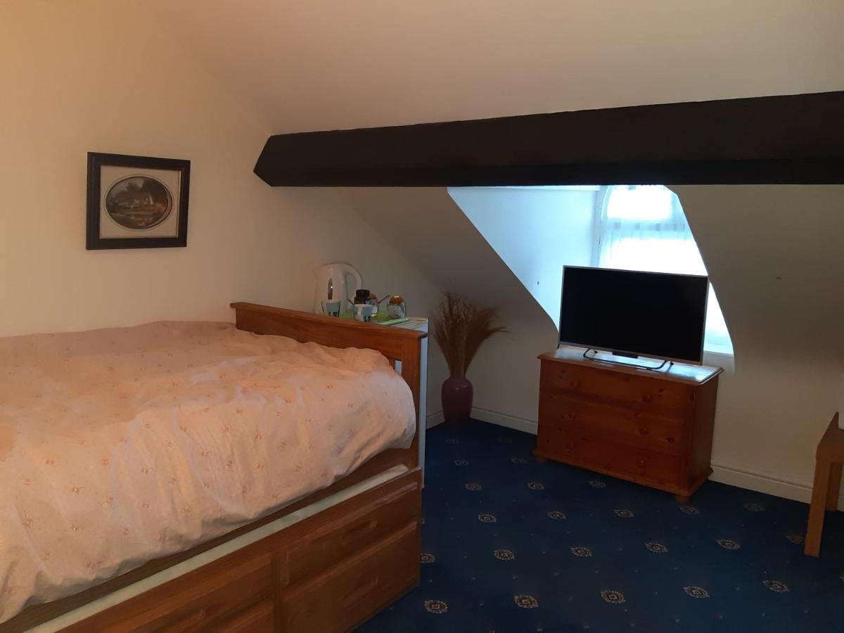 Phoenix Nights Guest House Barrow-in-Furness Exteriér fotografie