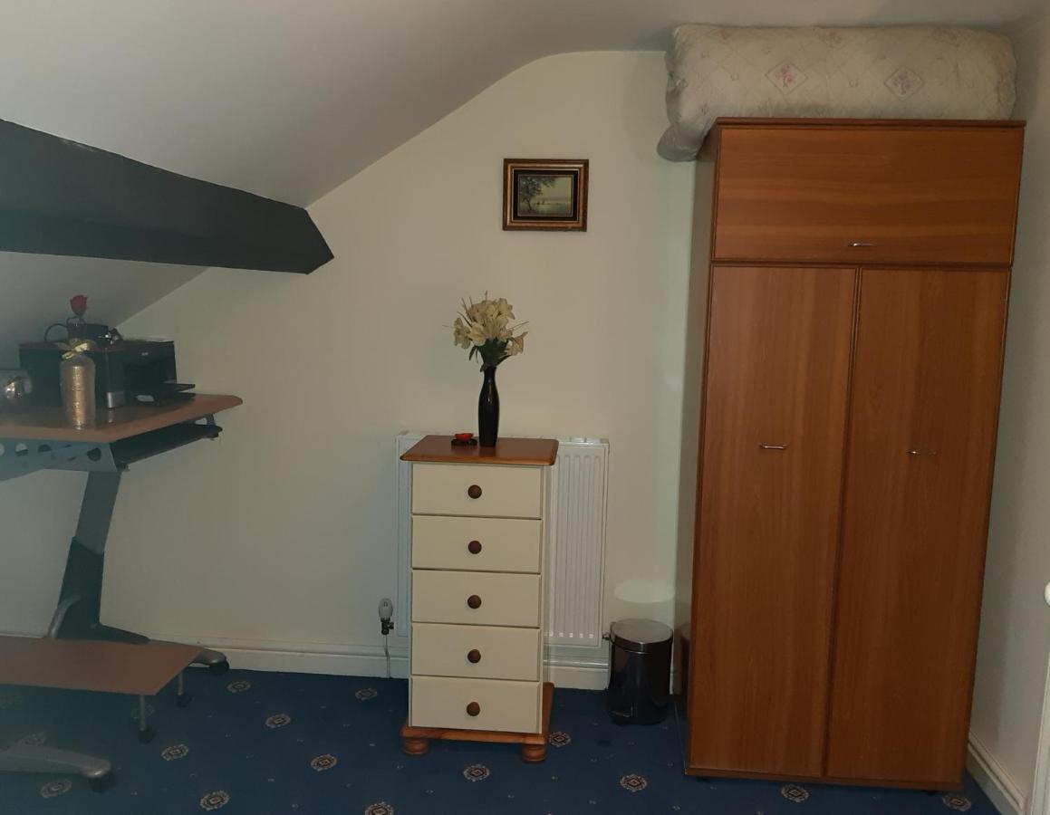 Phoenix Nights Guest House Barrow-in-Furness Exteriér fotografie