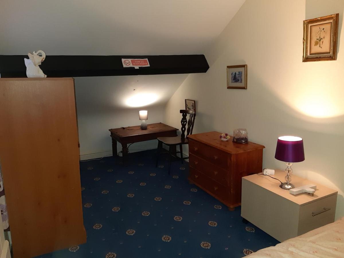 Phoenix Nights Guest House Barrow-in-Furness Exteriér fotografie